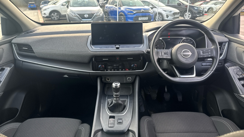 Nissan Qashqai 1.3 DiG-T MH Acenta Premium 5dr Petrol Hatchback